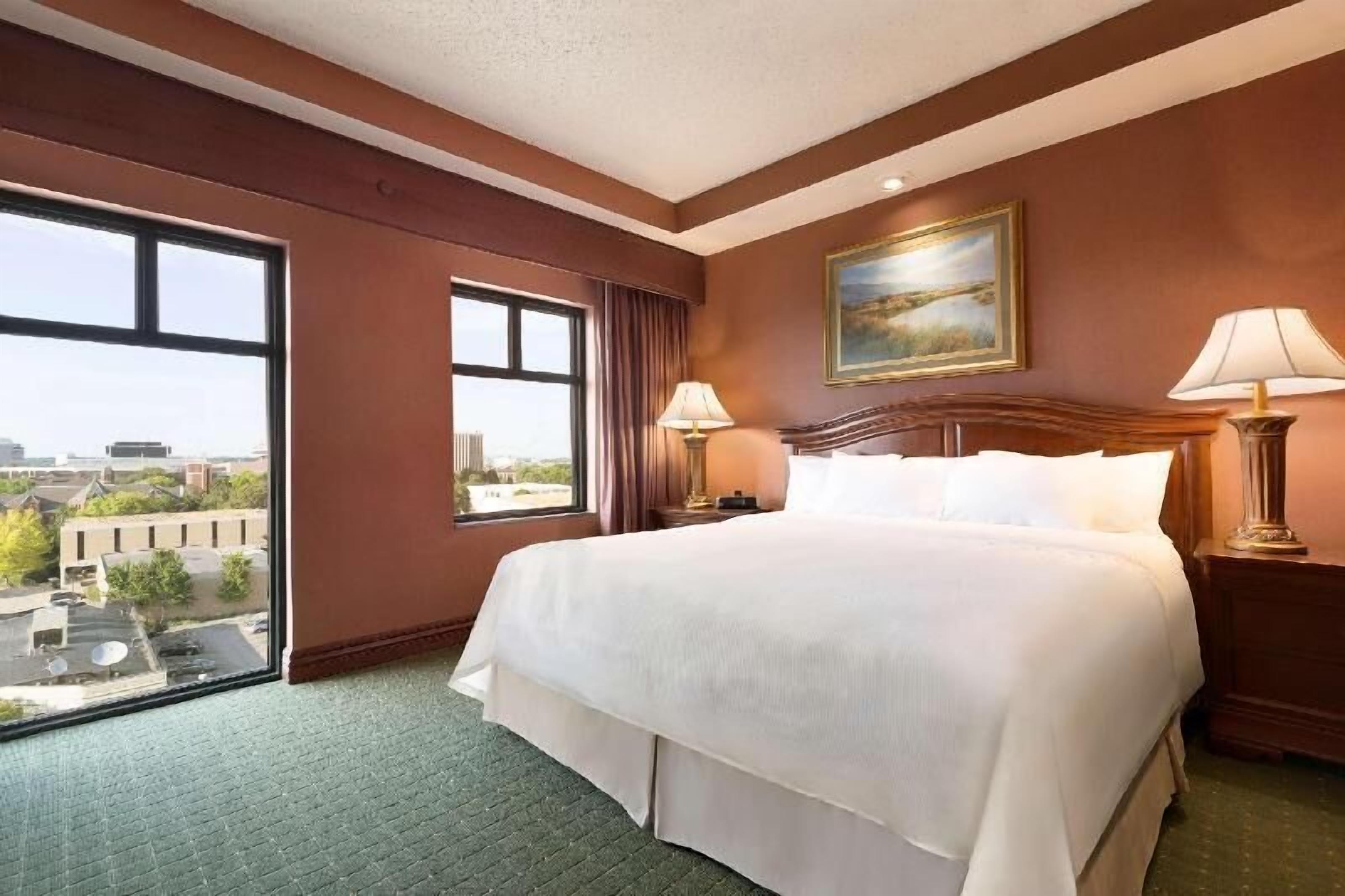 1 bedroom, premium bedding, in-room safe, desk