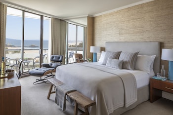 Premier Room, 1 King Bed, Balcony, Ocean View | Hypo-allergenic bedding, in-room safe, desk, laptop workspace at Fairmont Miramar Hotel