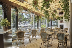 3 Restaurants, Frühstück, Mittagessen, Abendessen, kalifornische Küche