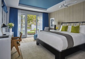 Bungalow, 1 kingsize-seng, terrasse | Allergitestet sengetøy, safe på rommet og skrivebord