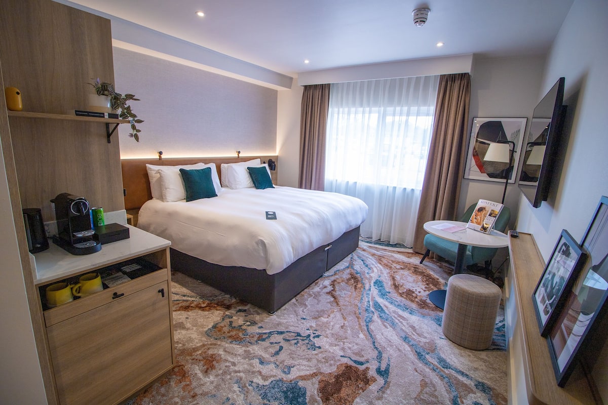 Premium Room, 1 King Bed
