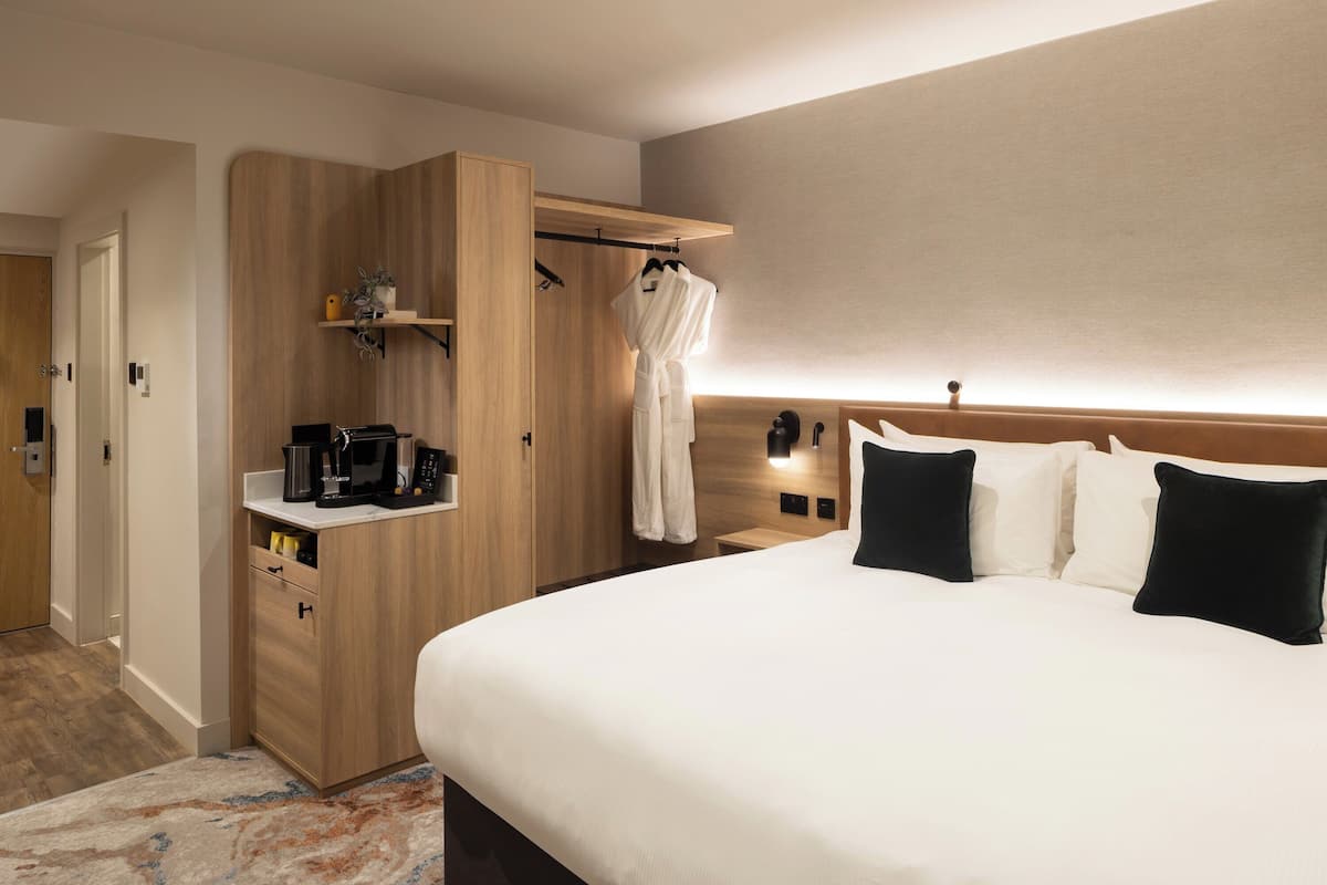 Premium Room, 1 King Bed