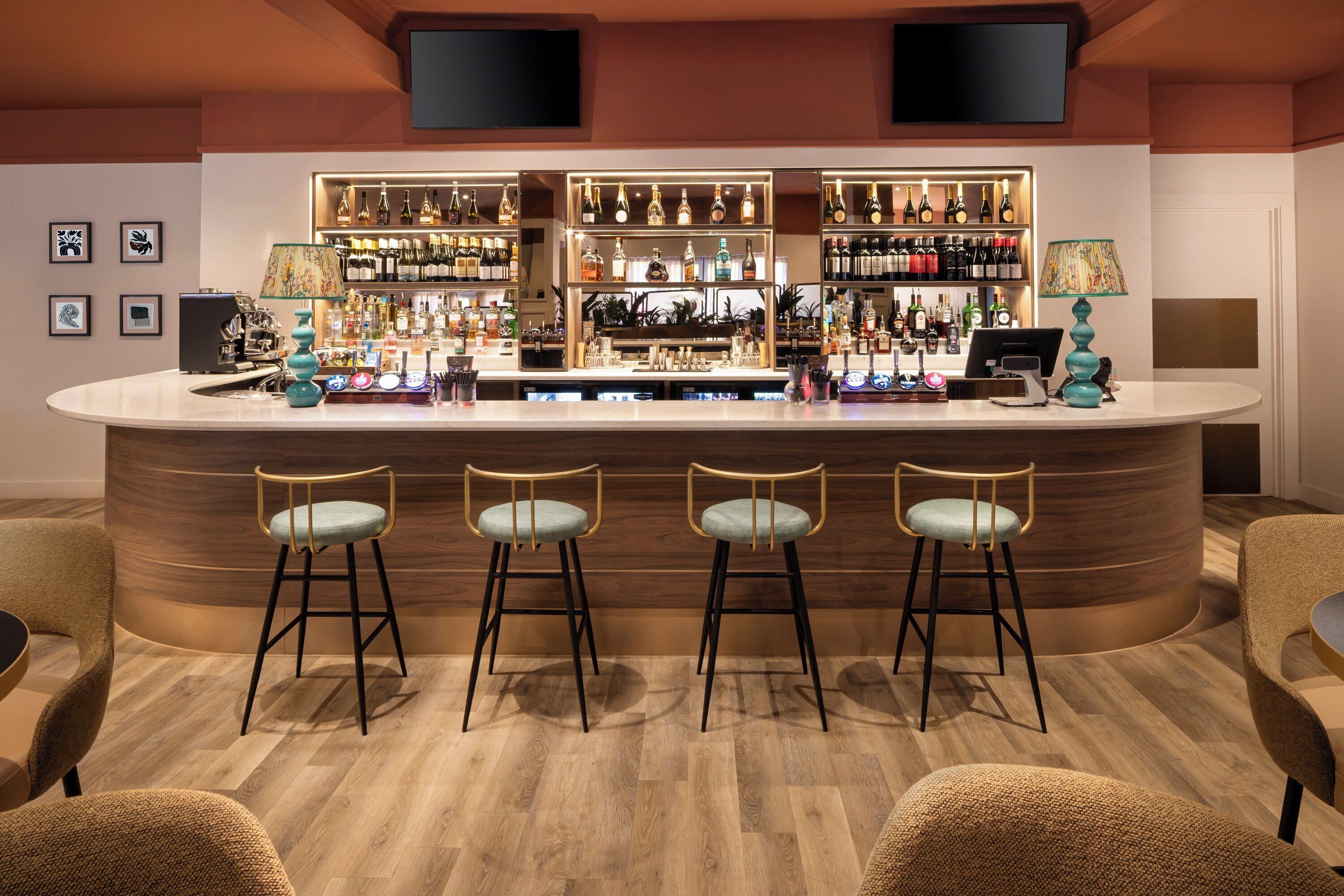 Bar (en el alojamiento)