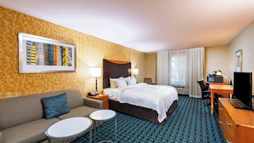 Habitación, 1 cama King size y sofá cama | Ropa de cama de alta calidad y caja de seguridad en la habitación