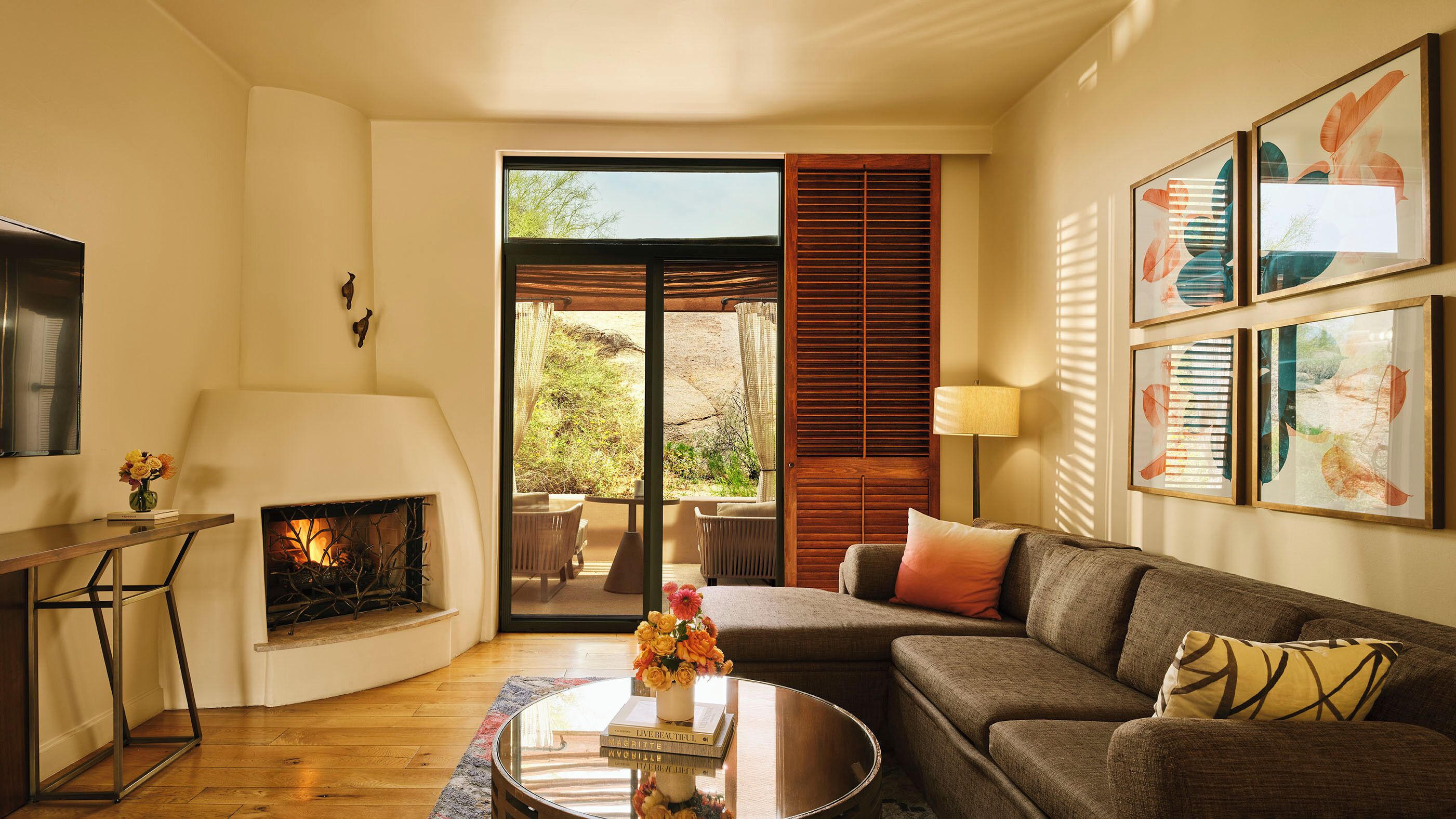 suite, 1 bedroom (desert) | premium bedding, down duvets, minibar, in-room safe