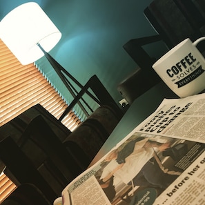 Lounge - Airport Admiralty Motel (Hamilton)