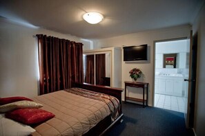 Iron/ironing board, free WiFi, bed sheets, alarm clocks
