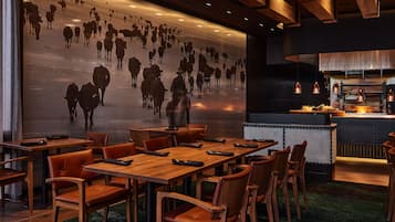 4 restaurants, breakfast, lunch served; local and international cuisine
