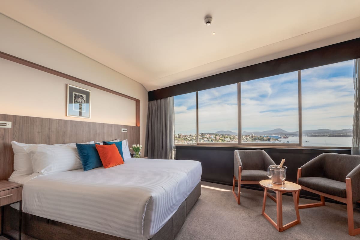 Camera Deluxe, 1 letto king, vista porto | Vista dalla camera