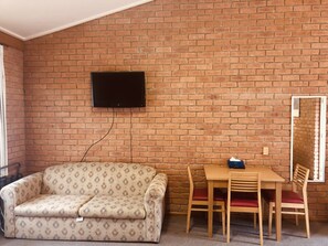 Zweibettzimmer, Mehrere Betten, barrierefrei | Wohnbereich