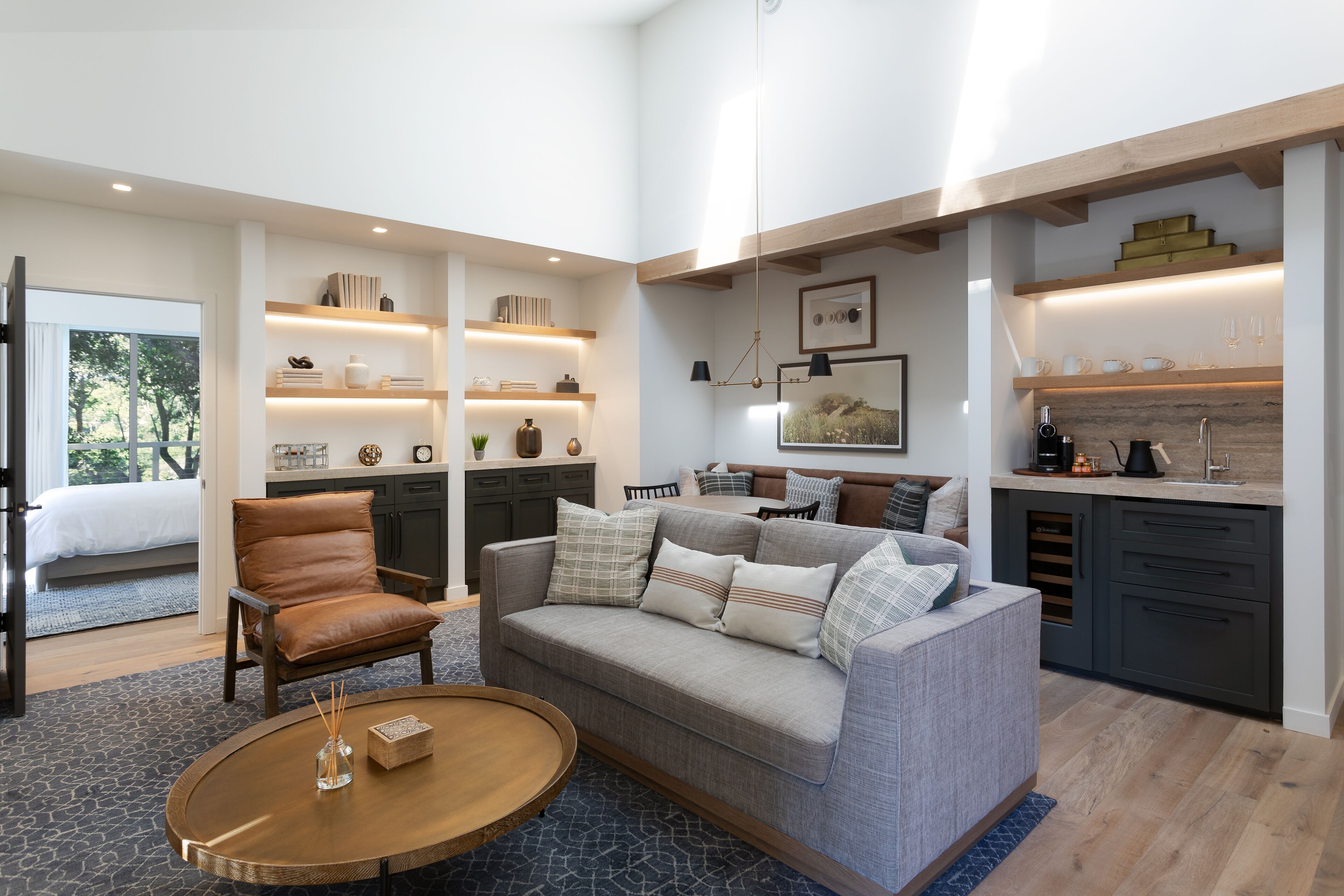 suite, 2 bedrooms (live oak) | living area | 42-inch flat-screen tv with cable channels, tv, fireplace