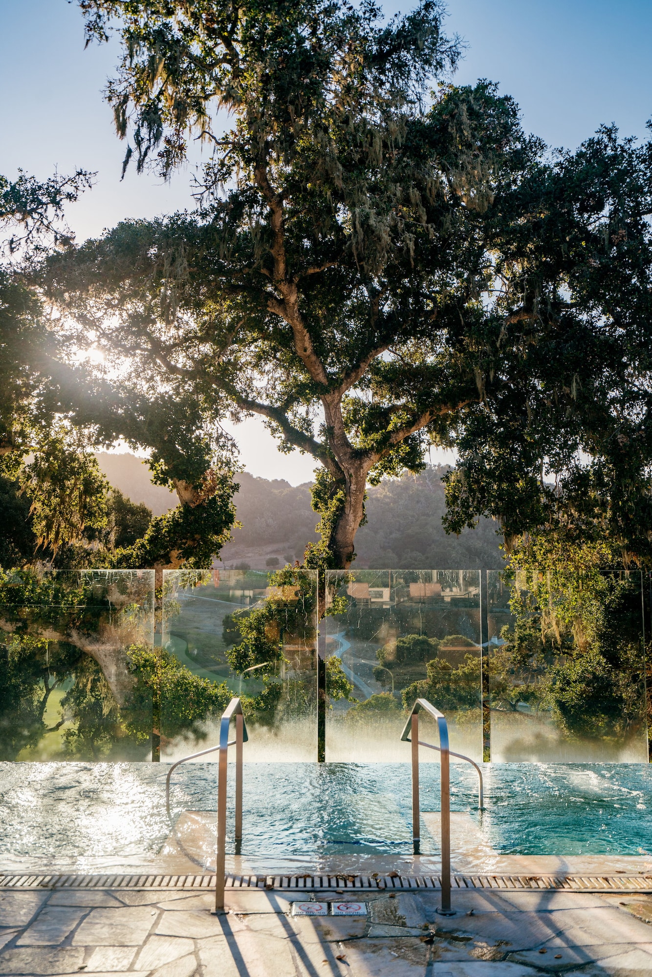 Tina de hidromasaje al aire libre