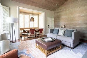 Premium bedding, in-room safe, desk, blackout curtains - Carmel Valley Ranch, in The Unbound Collection by Hyatt (Carmel)