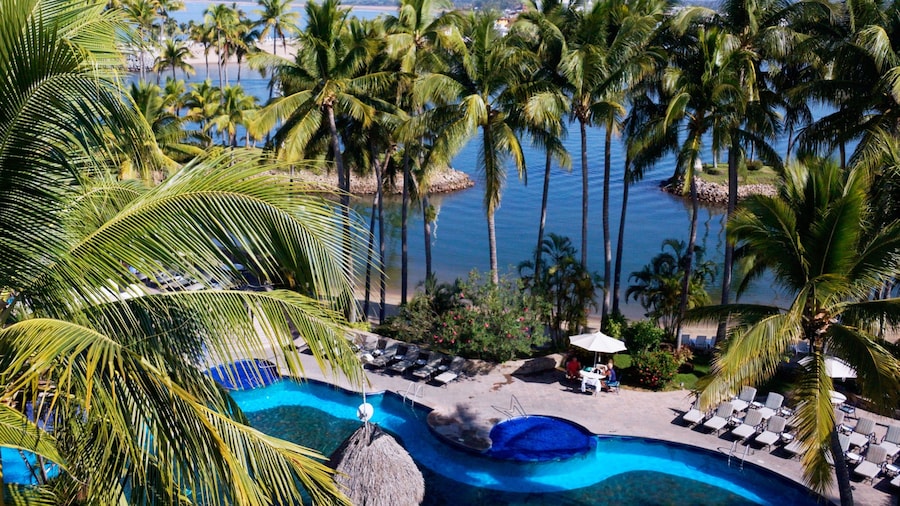 Grand Isla Navidad Golf & Spa Resort with Marina