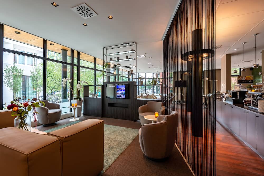 Hotel Docklands