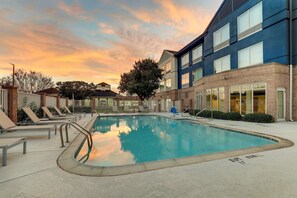 Indoor pool, seasonal outdoor pool