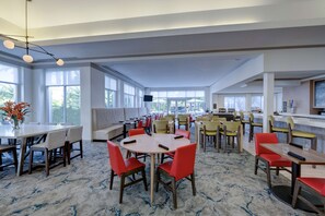 Daily buffet breakfast for a fee