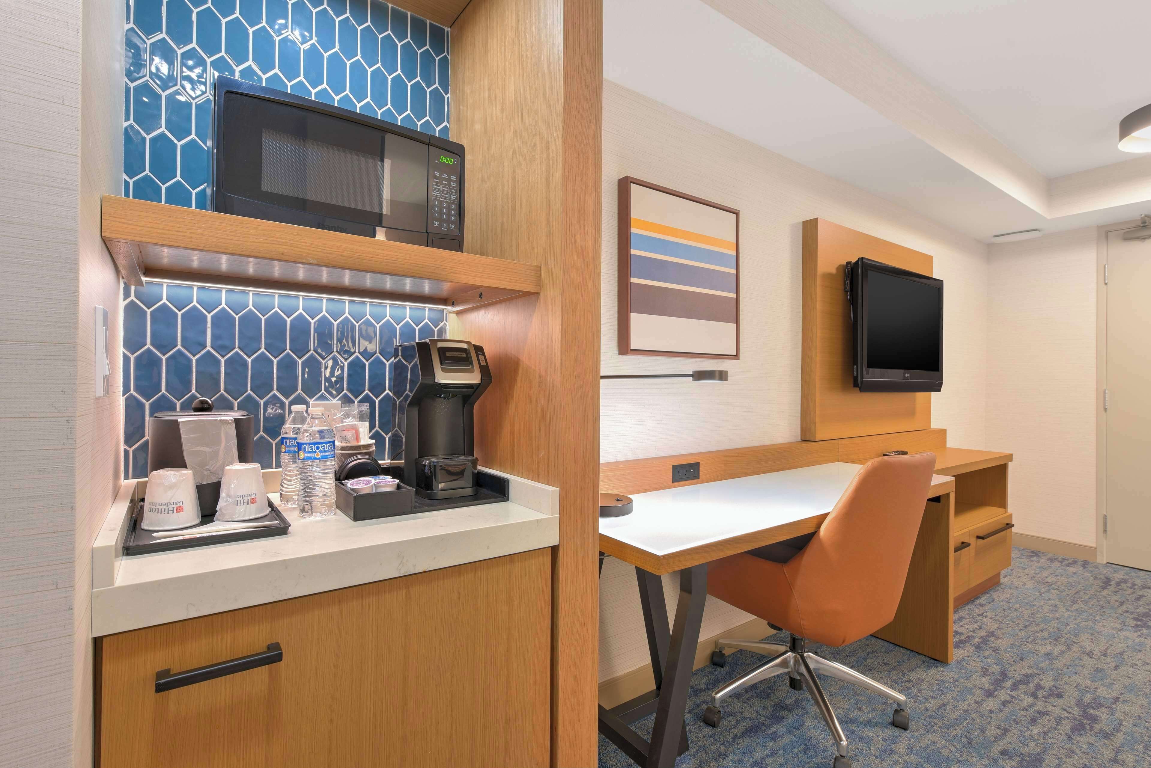 suite, 1 king bed with sofa bed, non smoking | private kitchen | fridge, microwave, coffee/tea maker