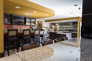 Lobby - Hilton Garden Inn San Mateo (San Mateo)
