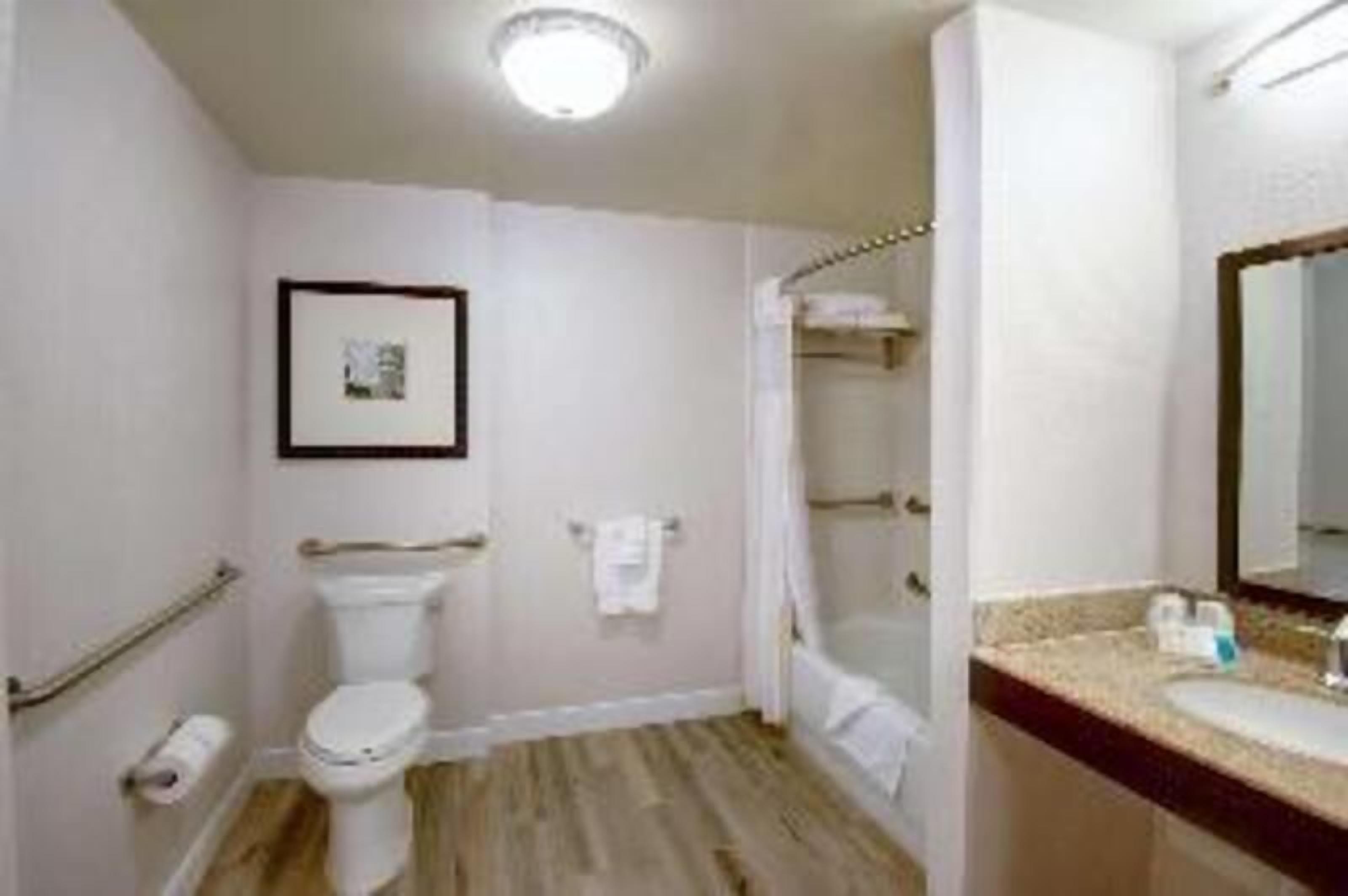 Bathroom | Free toiletries, hair dryer, towels