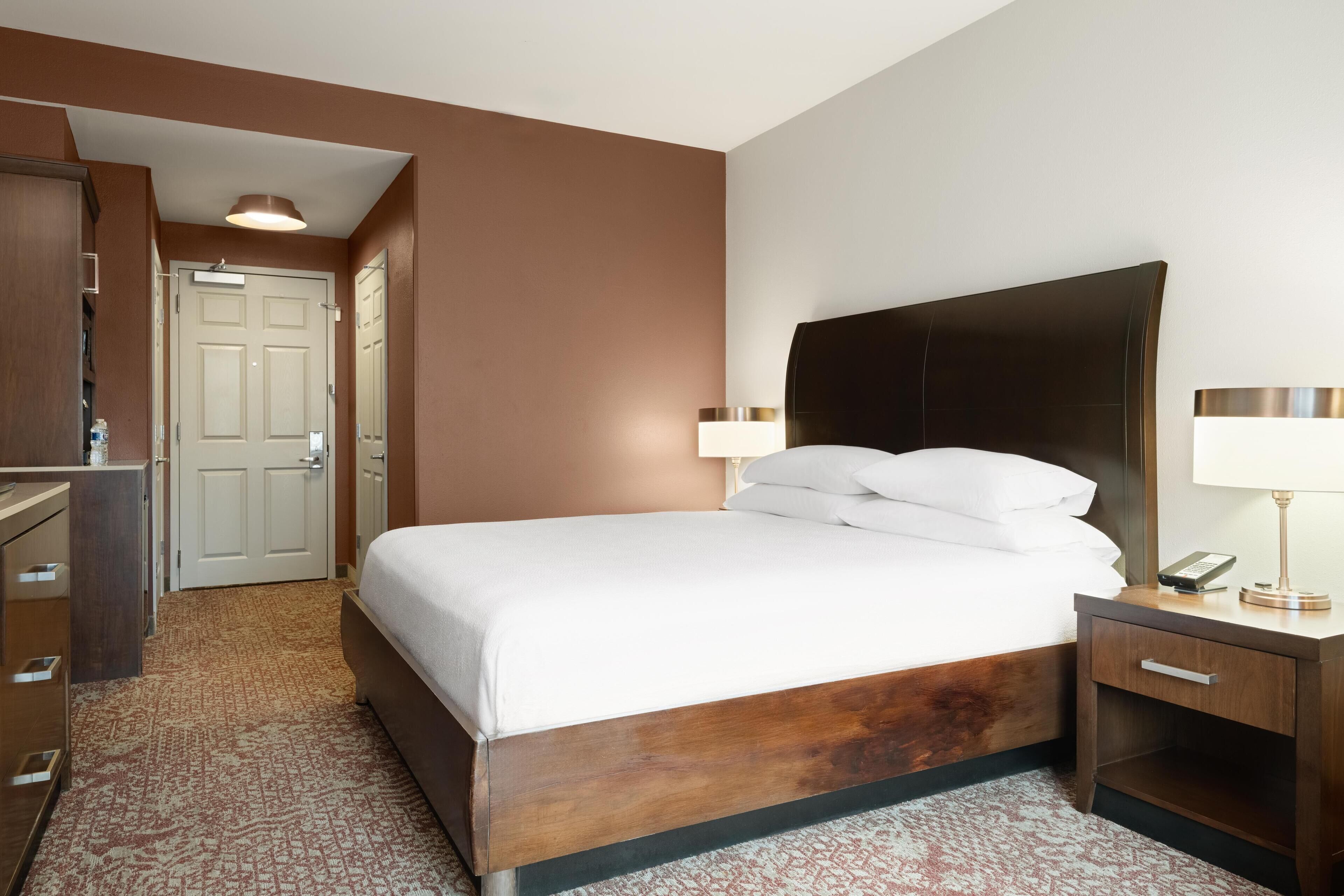 Premium bedding, down comforters, in-room safe, iron/ironing board