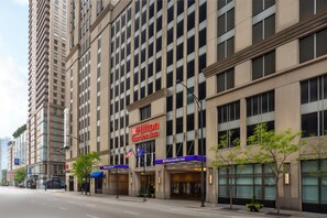 Exterior - Hilton Garden Inn Chicago Downtown/Magnificent Mile (Chicago)