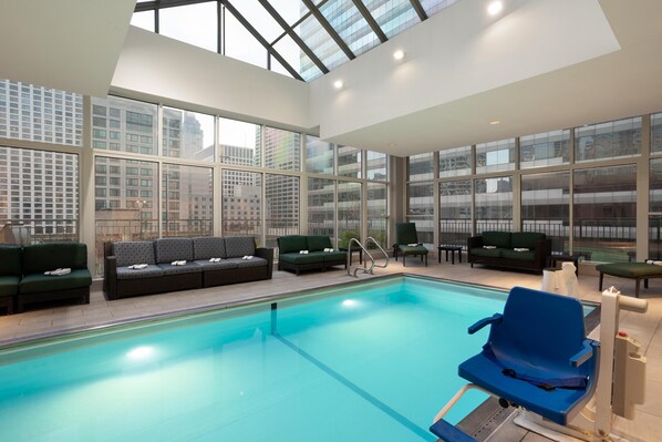 Indoor pool - Hilton Garden Inn Chicago Downtown/Magnificent Mile (Chicago)