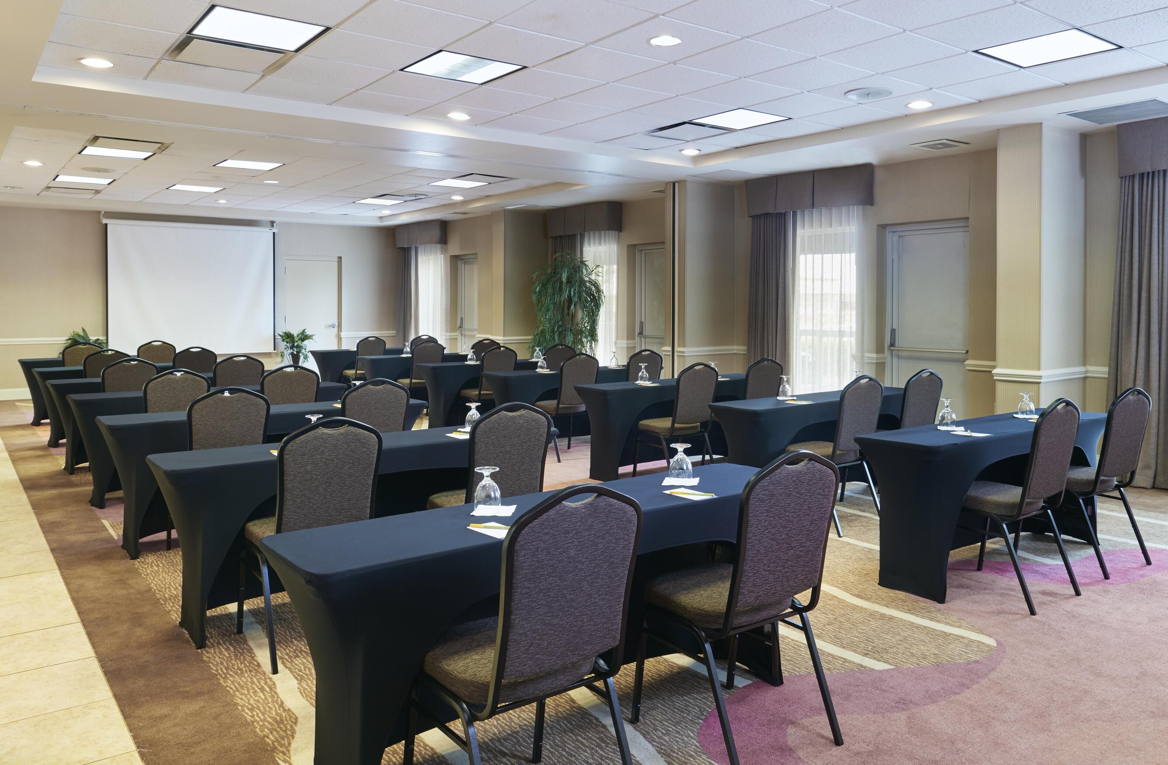 Photo - Hilton Garden Inn Charlotte North