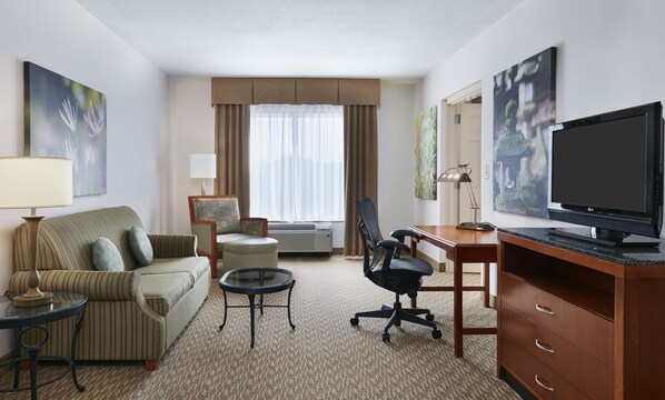 36-inch LCD TV with digital channels, TV, pay movies - Hilton Garden Inn Charlotte North (Charlotte)