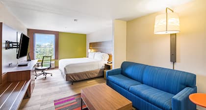 Holiday Inn Express Hotel & Suites Columbus by IHG