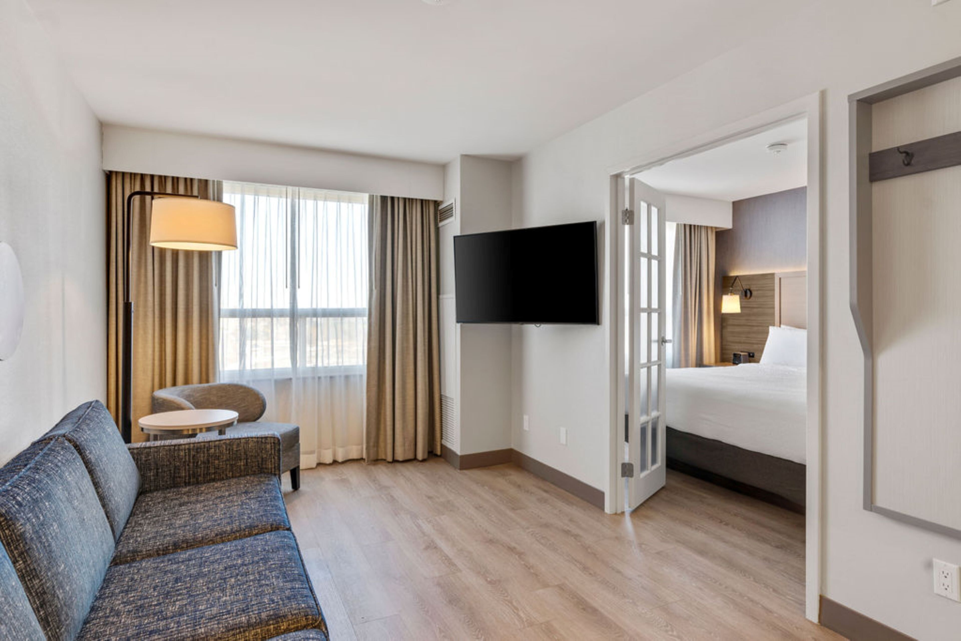 Suite, 1 King-Bett und Schlafsofa