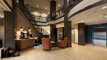 1 bedroom, Egyptian cotton sheets, premium bedding, pillowtop beds