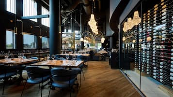 Breakfast, lunch, dinner served; French cuisine