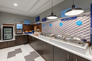 Free daily buffet breakfast - Holiday Inn Express State College at Williamsburg Square by IHG (State College)