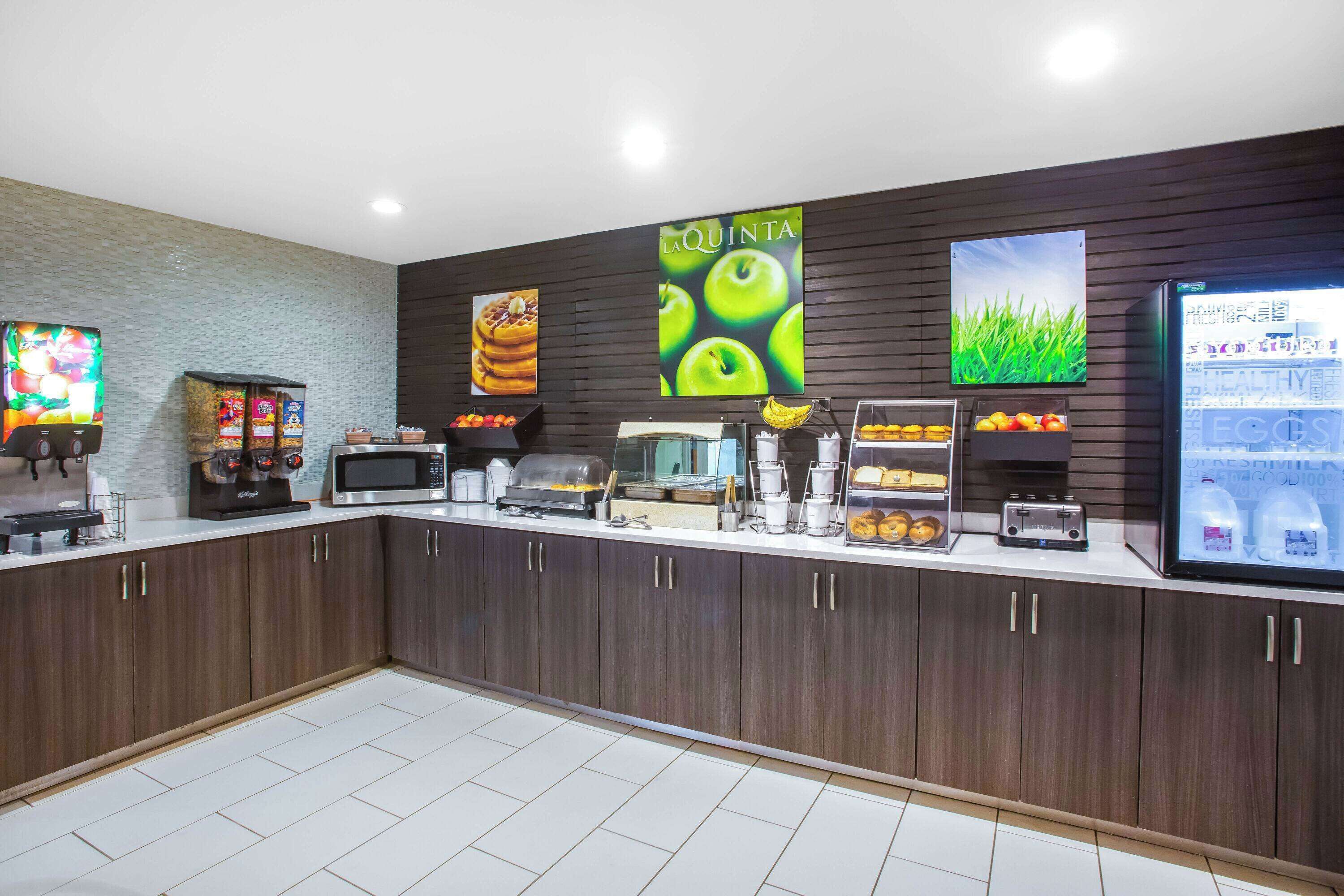 Free daily self-serve breakfast