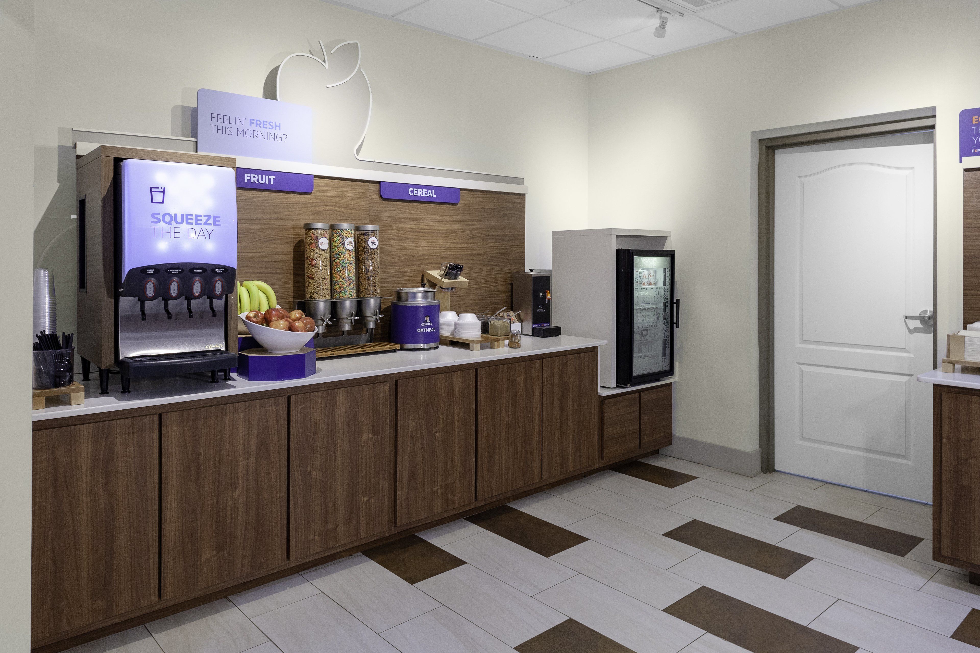 free daily continental breakfast