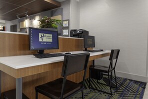 Business centre - Holiday Inn Express Myrtle Beach-Broadway at the Beach by IHG (Myrtle Beach)