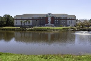 Exterior - Holiday Inn Express Myrtle Beach-Broadway at the Beach by IHG (Myrtle Beach)