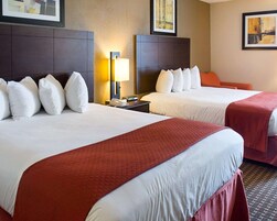 Ropa de cama de alta calidad y escritorio