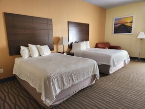 Pillowtop beds, blackout drapes, iron/ironing board, free WiFi - Studio 6 Suites – Pasadena, TX (Pasadena)