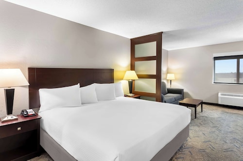 Best Western Oswego Hotel