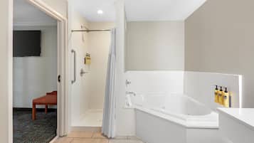Royal Suite, 1 King Bed, Non Smoking, Jetted Tub (Four Poster Bed) | Bathroom | Eco-friendly toiletries, hair dryer, towels, soap