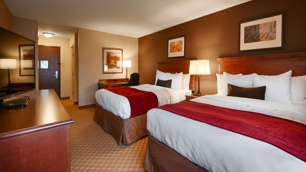 Pillow-top beds, desk, laptop workspace, iron/ironing board