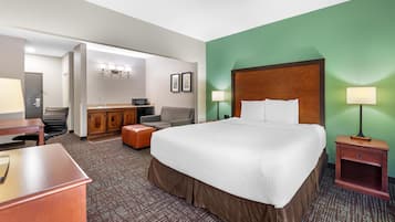 Standard Room, 1 King Bed, Non Smoking | Pillowtop beds, desk, laptop workspace, iron/ironing board