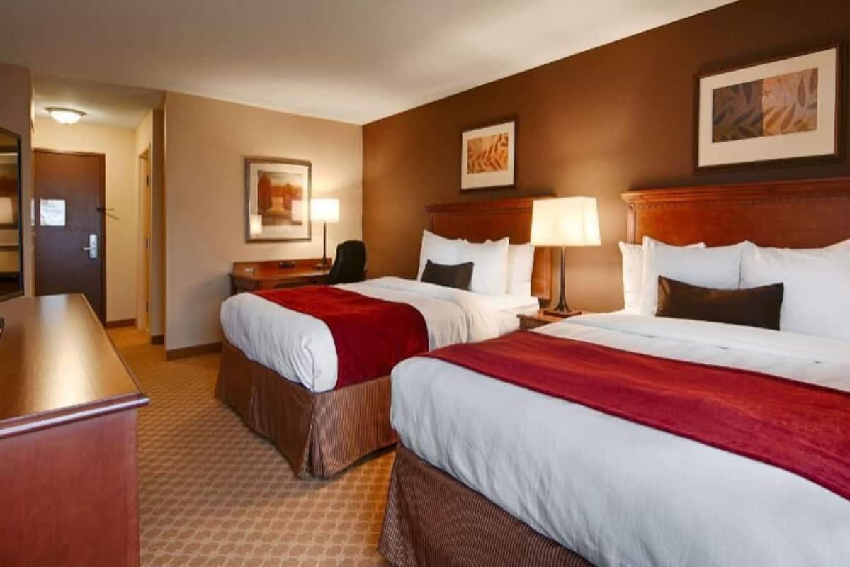 Pillow-top beds, desk, laptop workspace, iron/ironing board