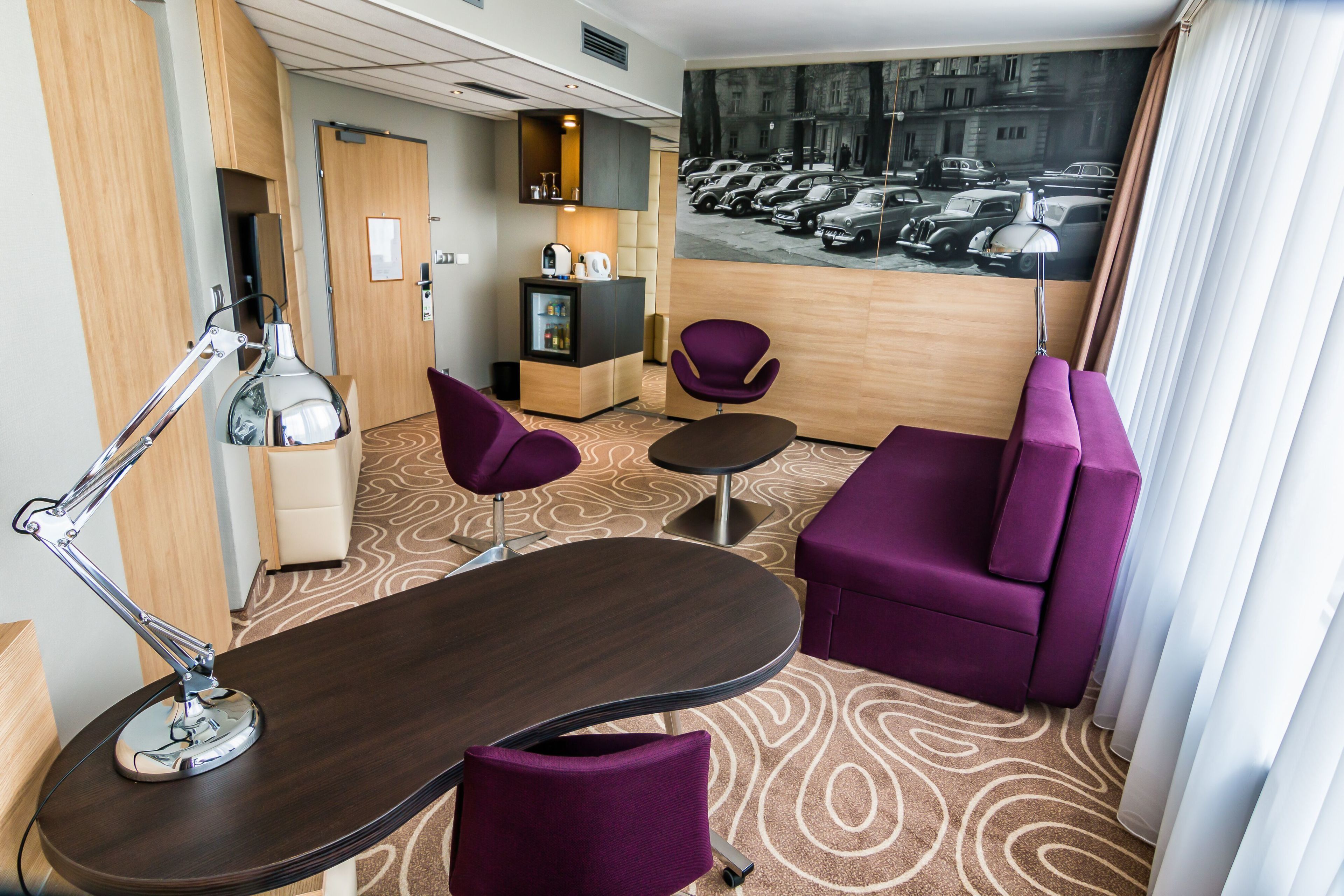 suite, 1 king bed with sofa bed | 1 bedroom, minibar, in-room safe, desk