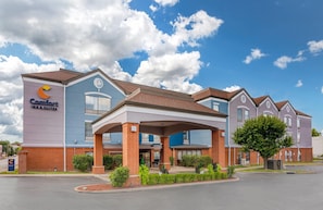 Exterior - Comfort Inn & Suites Saint Louis Lafayette Square (St. Louis)