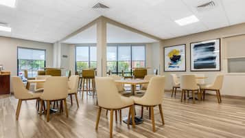 Frokostbuffé er inkludert hver dag