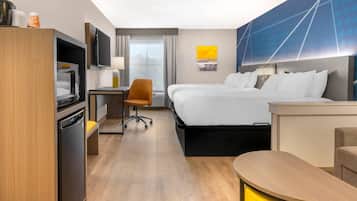 Suite, 2 Queen Beds, Non Smoking