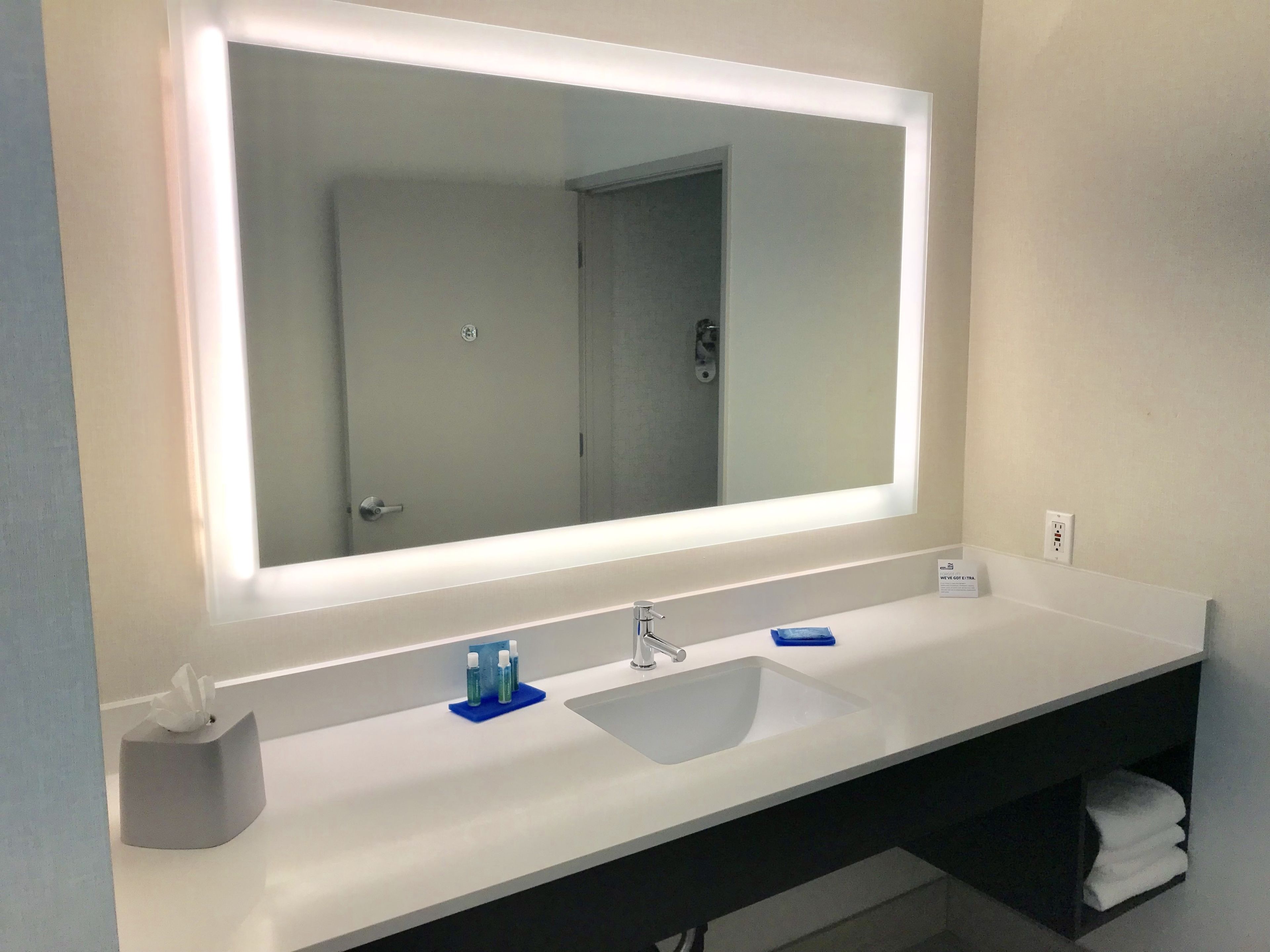 1 bedroom, in-room safe, iron/ironing board, free cots/infant beds